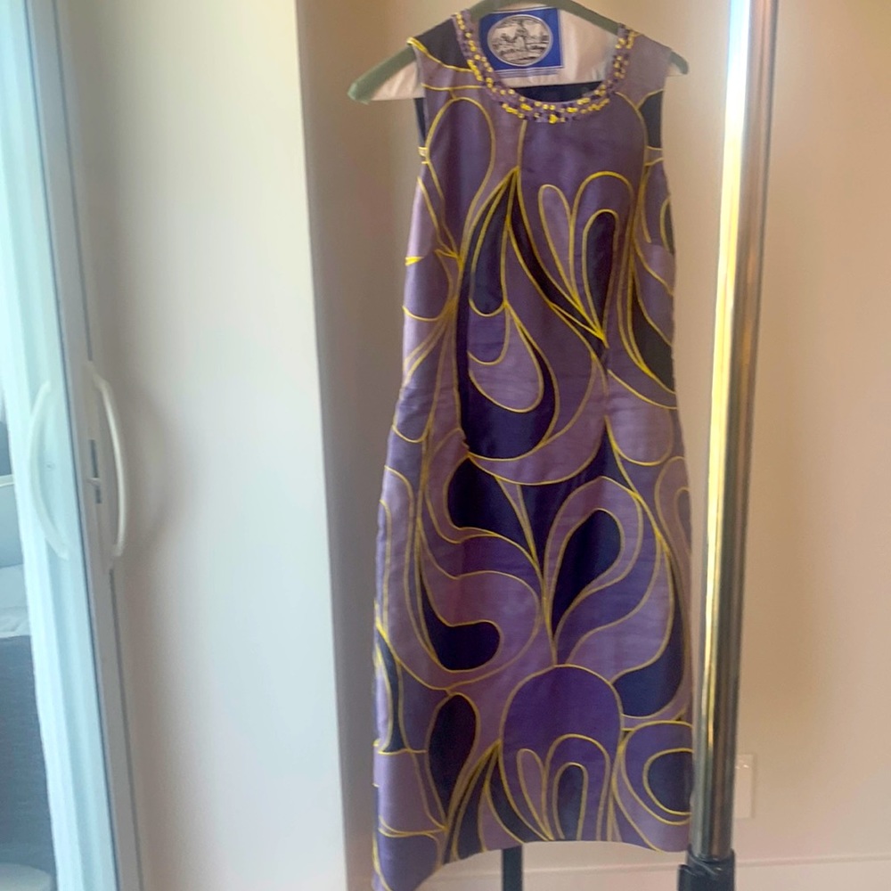 Sleeveless dress
